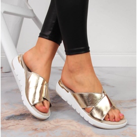 S.Barski Papuci de dama din piele lacuita aurie S. Barski de aur 1