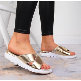 S.Barski Papuci de dama din piele lacuita aurie S. Barski de aur 2