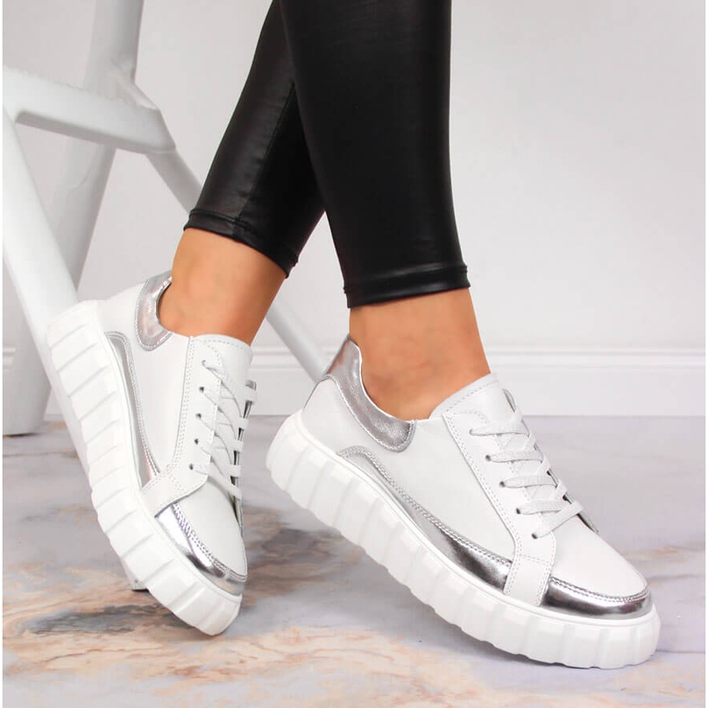 S.Barski Pantofi de damă din piele pe platformă albă S. Barski argint 1