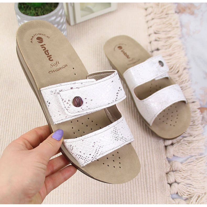 Papuci albi de dama Inblu Velcro 1