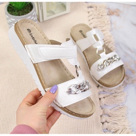 Papuci de dama albi Inblu Velcro cu lant 1