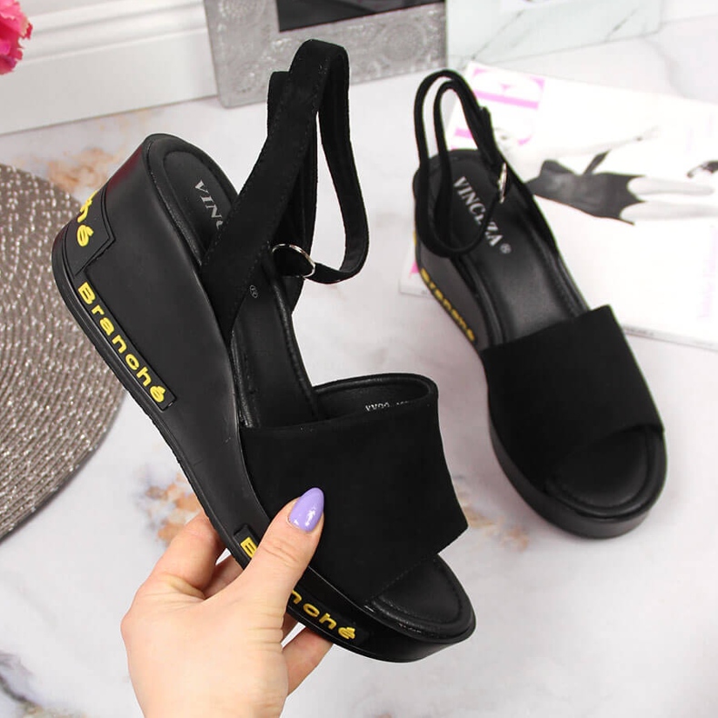 Sandale de damă Vinceza negre pe toc pană negru 1 Sandale de damă Vinceza negre pe toc pană negru 1