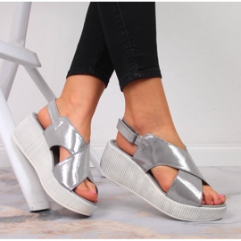 Sandale de damă din piele pe pană argintie Dolce Pietro 1