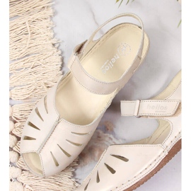 Sandale de damă din piele pe pană aurie Helios 4009 de aur 2 Sandale de damă din piele pe pană aurie Helios 4009 de aur 2