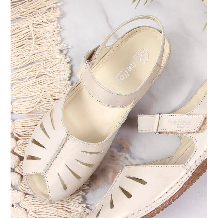 Sandale de damă din piele pe pană aurie Helios 4009 de aur 2 Sandale de damă din piele pe pană aurie Helios 4009 de aur 2