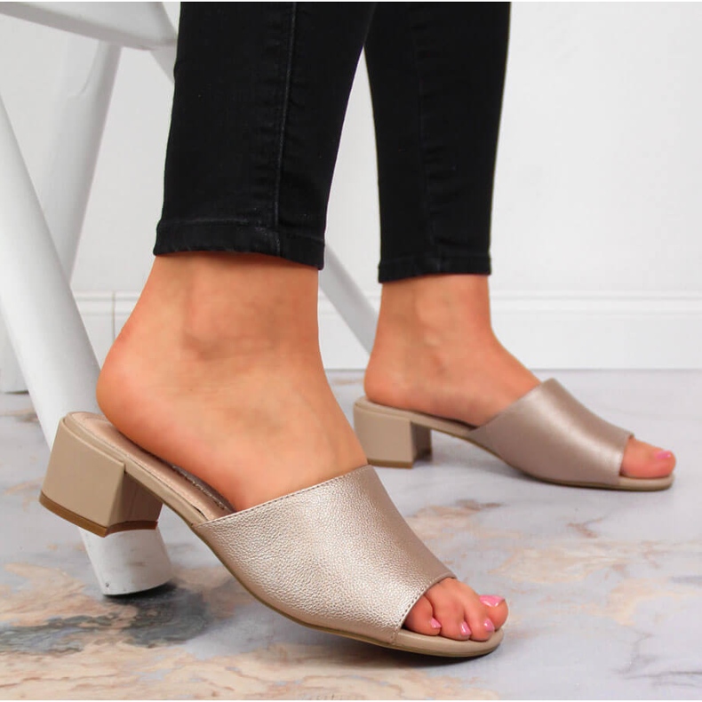 Papuci de damă pe bloc bej Sergio Leone 2