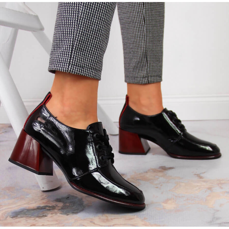 Pantofi de dama din piele pe bloc negru Filippo 2