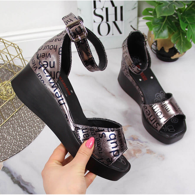 Sandale de damă din piele cu pană Artiker metalizată argint gri 1