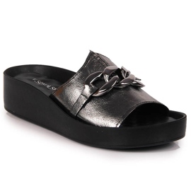 Papuci de damă din piele cu un lanț argintiu T.Sokolski 1