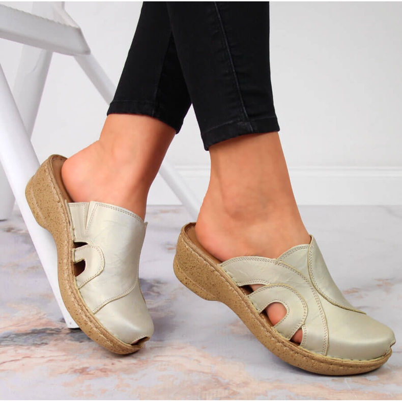 Papuci cu pană din piele aurie Łukbut 650 de aur 1