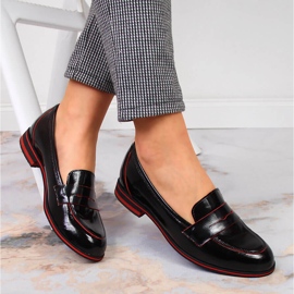 Pantofi de dama din piele lordsy lacuit negru Juma 2