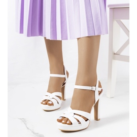 Sandale cu toc alb Argoon 1