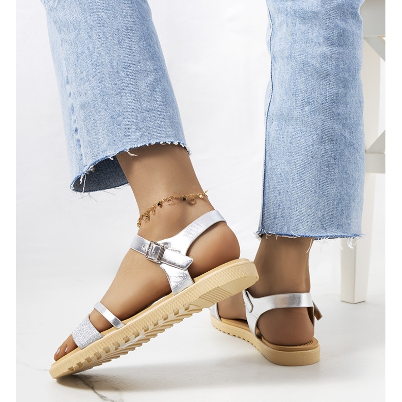 Sandale Indiana argintii lucioase 1