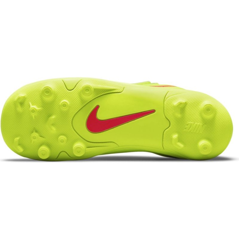 Pantofi de fotbal Nike Mercurial Vapor 14 Club Mg Jr CV0833-760 galbeni 5