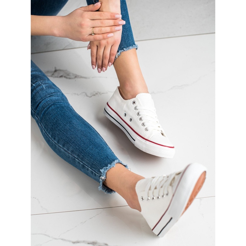 TRENDI Adidași albi 1