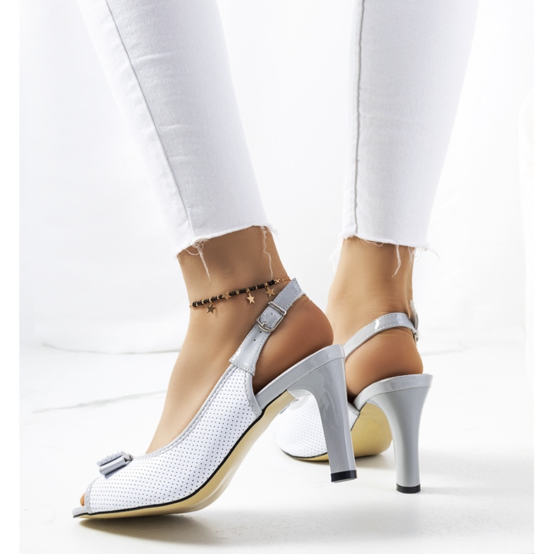 Sandale gri pe toc Usamov alb 1