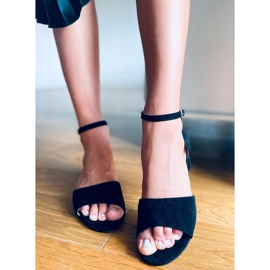 Ursula Sandale negre cu toc negru 1