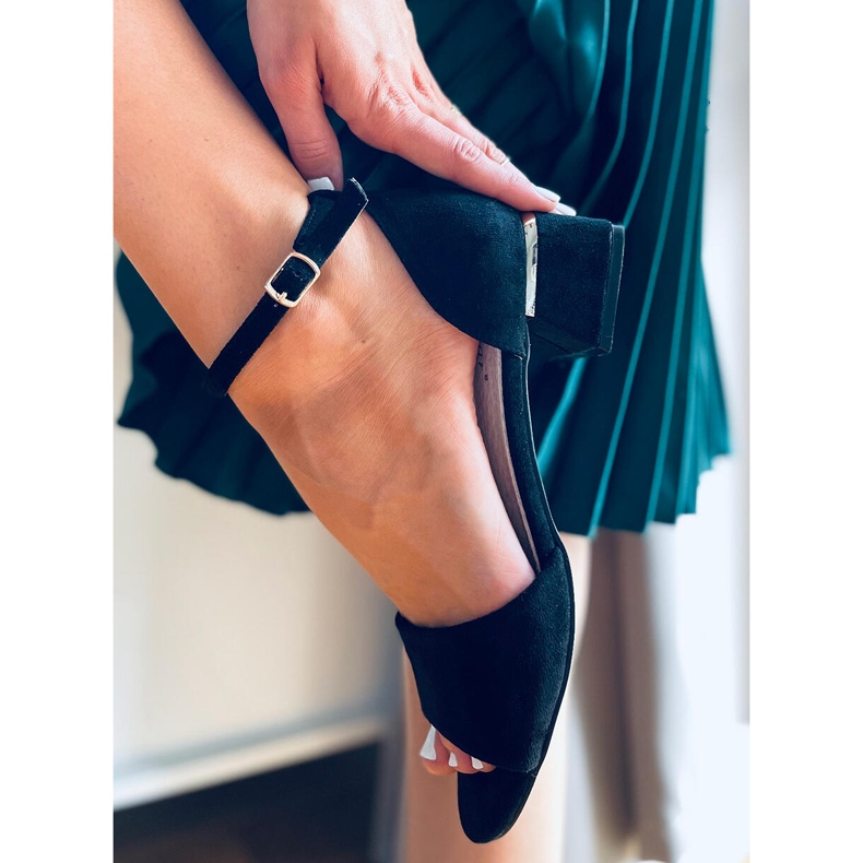 Ursula Sandale negre cu toc negru 2