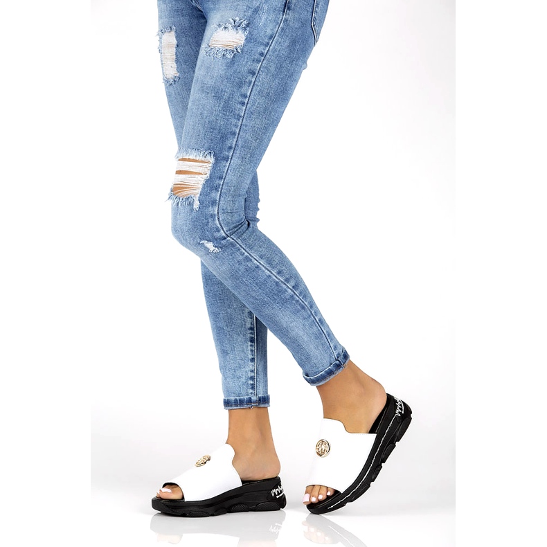 Papuci de piele Filippo DK3872 / 22 Wh alb 5