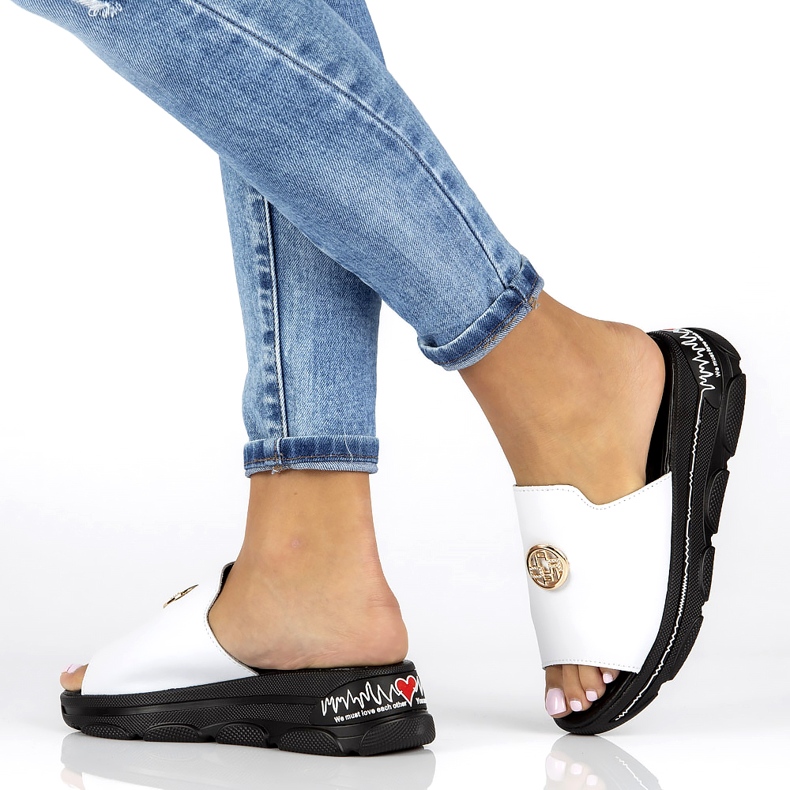 Papuci de piele Filippo DK3872 / 22 Wh alb 8