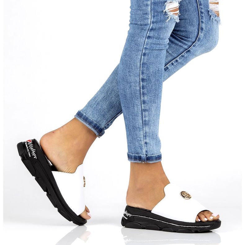 Papuci de piele Filippo DK3872 / 22 Wh alb 7