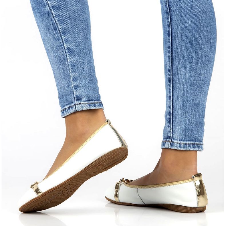 Balerini din piele cu lant Filippo DP3709/22 alb 2