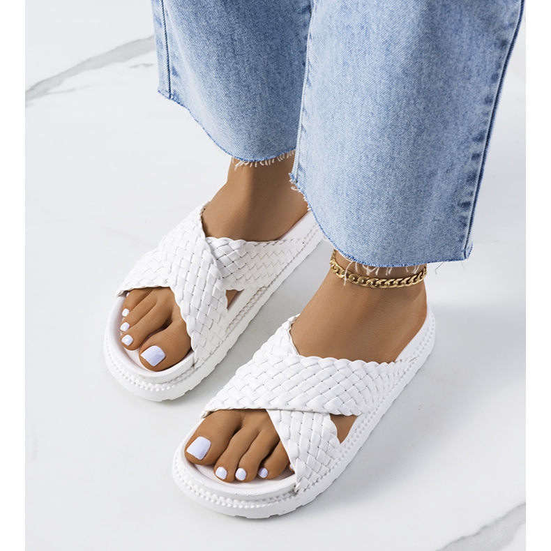 Papuci albi pe platforma Bierings 1