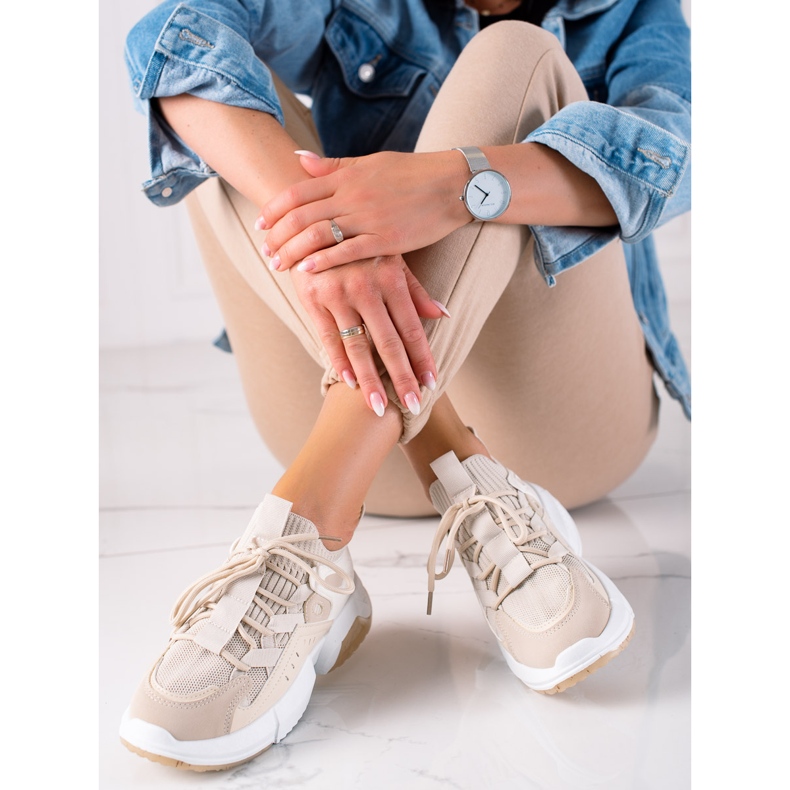 Seastar Adidași de modă bej 1