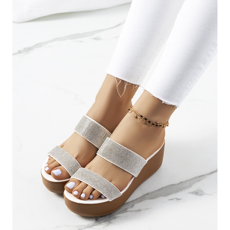 Papuci albi pe platforma Marlien 1