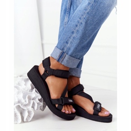 Sandale pentru spumă pentru femei pe Wedge Big Star FF274A349 Negru 2