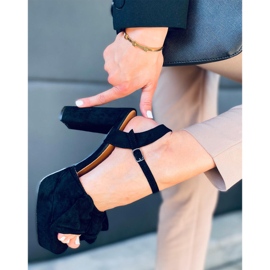Sandale pe platforma Adella Black negru 2