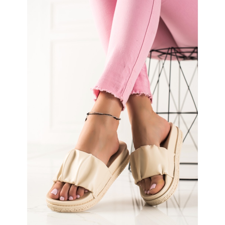 SHELOVET Papuci bej pe platformă 1