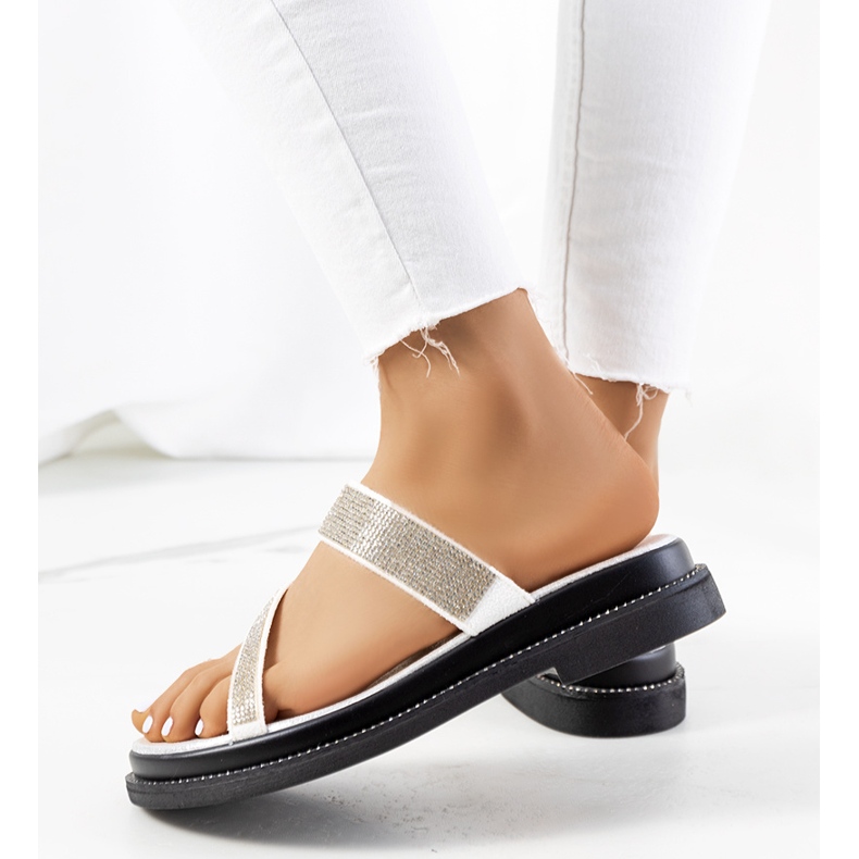 Sandale albe pe platforma Ossel 2