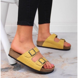 Papuci galbeni Inblu W ARC15 cu catarame 2