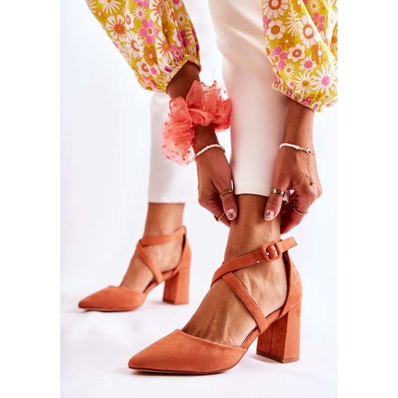 FB1 Sandale la modă pe un bar portocaliu Sinari portocale 1