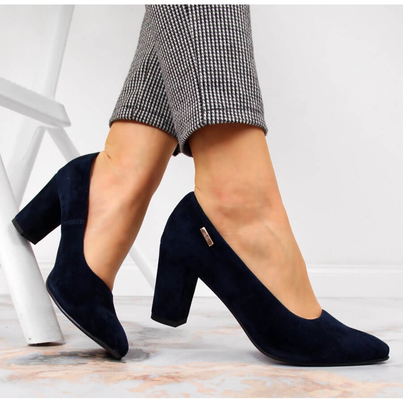 Pompe pentru femei pe stâlpul bleumarin de Monique albastru 1