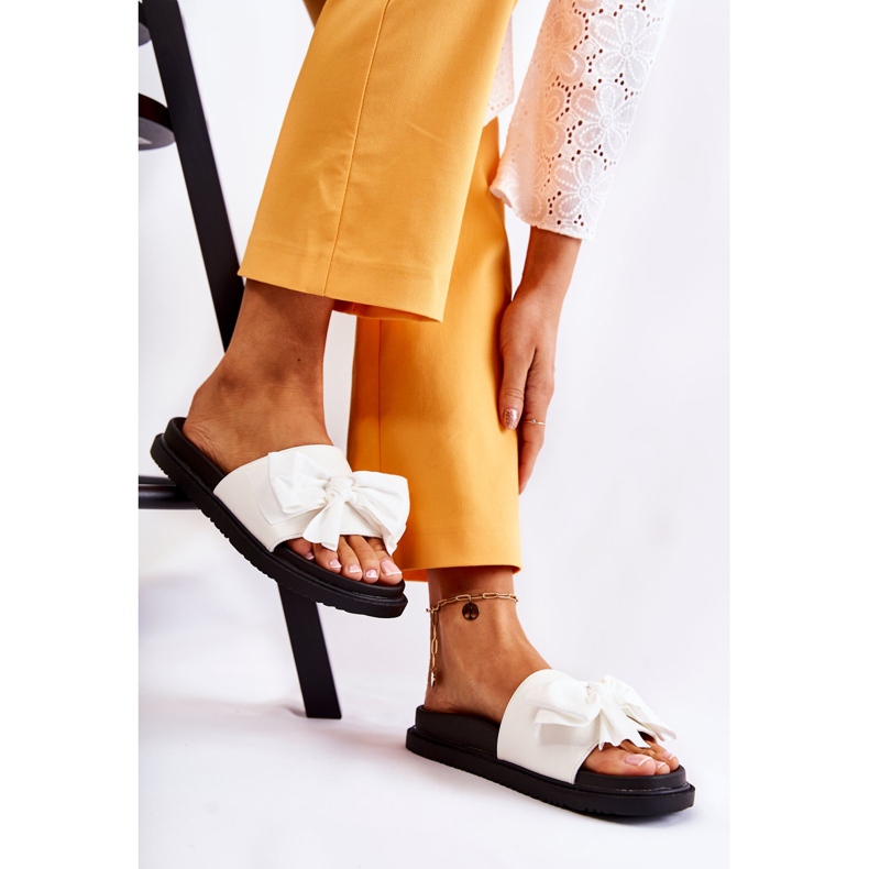 PJ1 Papuci de femei clasici din piele cu fundă Dessy alb 1