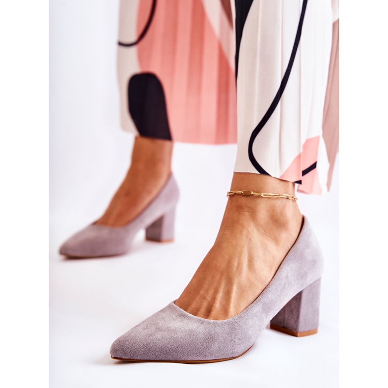 PS1 Pompi clasici din piele intoarsa pe un toc Lency gri 1 PS1 Pompi clasici din piele intoarsa pe un toc Lency gri 1