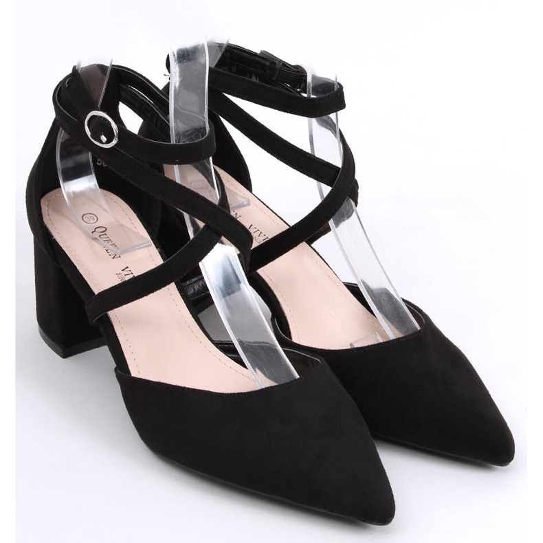 Tocuri înalte Sandra Black negru 1