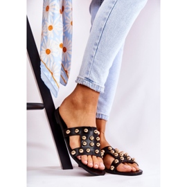 PG1 Papuci de damă clasici cu ornamente Scotlyn negru 1