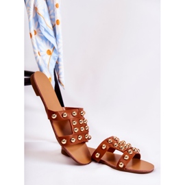 PG1 Papuci de damă clasici cu ornamente maro Scotlyn 1