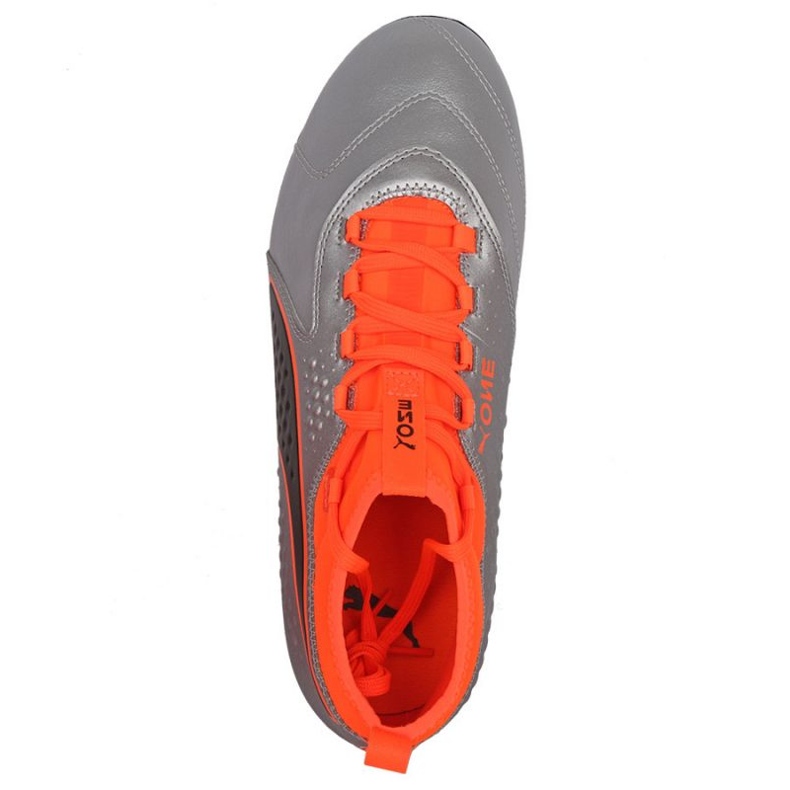 Ghete de fotbal Puma One 3 Lth Hg M 104746 01 argint argint 1