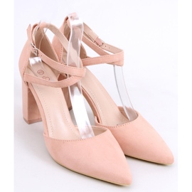 Pompe pe postul lui Lizzie Pink roz 2