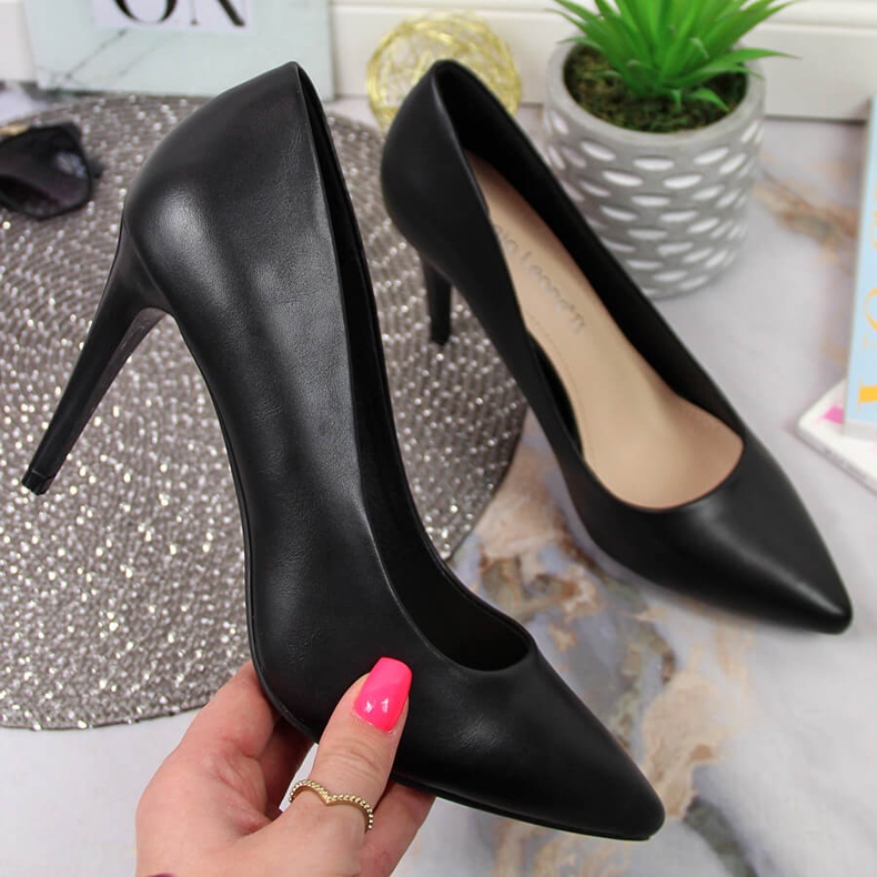 Pompe pe un toc negru Sergio Leone 1