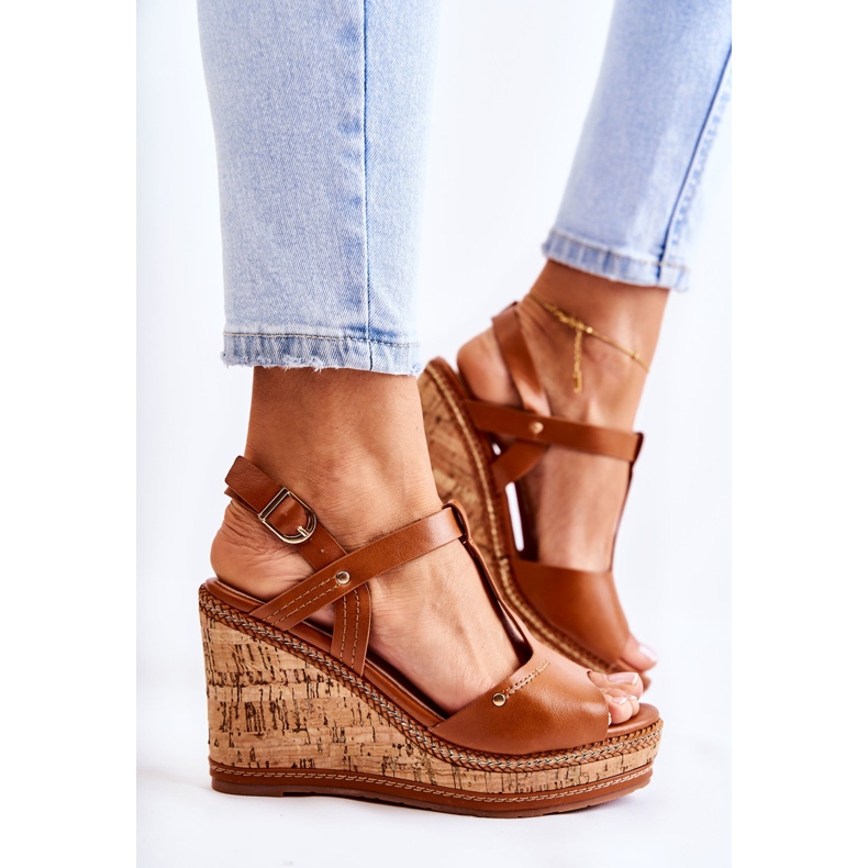 PG1 Sandale clasice din piele pe pană maro Valorin 2