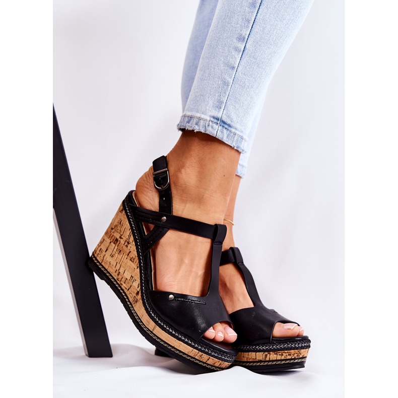 PG1 Sandale clasice cu pană din piele neagră Valorin negru 1