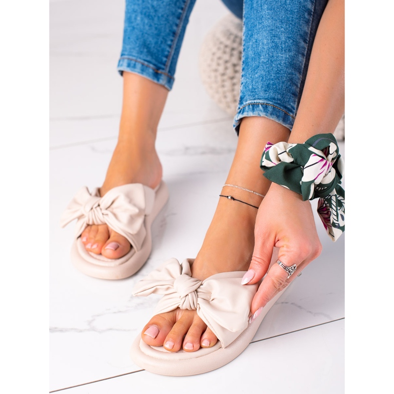 SHELOVET Papuci Bej Cu Funda 1