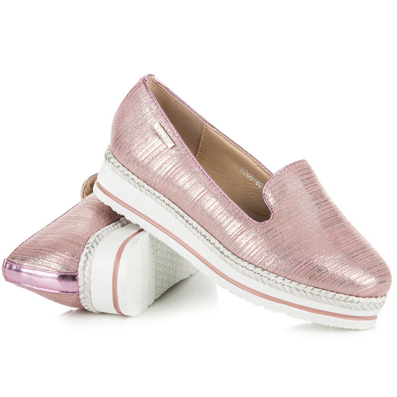 Vices Lordsy pe platformă roz 1