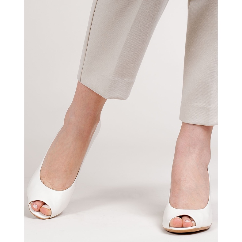 Marco Shoes Pompe albe 1519P cu toc 3D chihlimbar 2