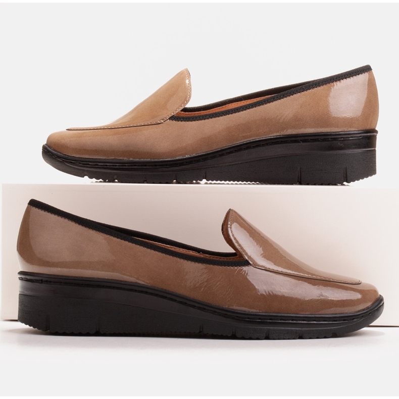 Radoskór Încălțăminte confortabilă cu pene mici pentru un picior mai lat maro 1 Radoskór Încălțăminte confortabilă cu pene mici pentru un picior mai lat maro 1